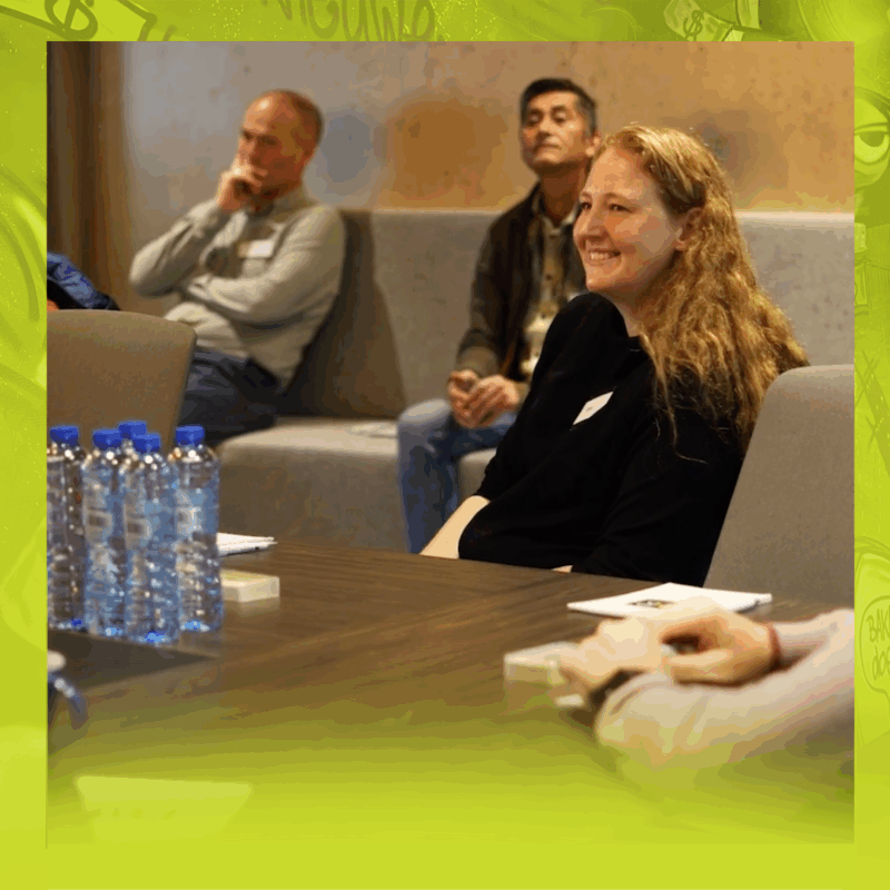 Lachende kandidaat op wervingsexperience